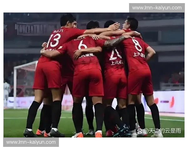 巅峰之战：广州恒大与上海上港的亚冠史诗，那是中国足球最炽热的灵魂碰撞
